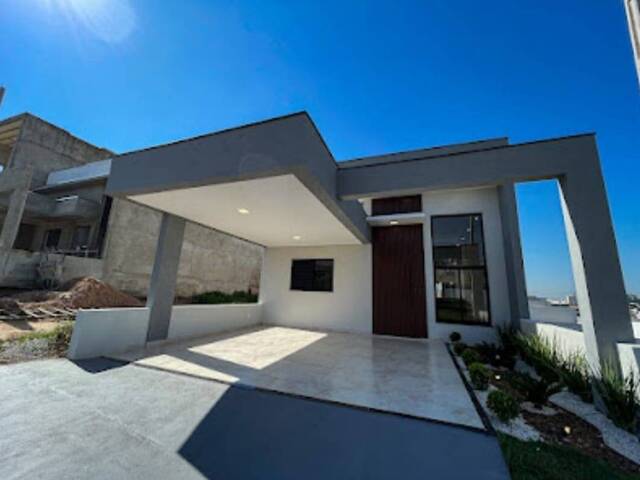 #100 - Casa para Venda em Sorocaba - SP