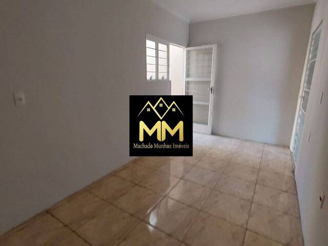 #593 - Casa para Venda em Sorocaba - SP - 2